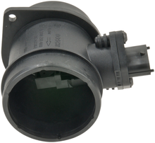 Load image into Gallery viewer, Bosch 01-07 Volvo S60/V70 Mass Airflow Sensor