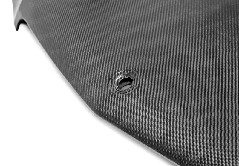 Seibon 12-14 Mercedes Benz C63 OEM Carbon Fiber Hood